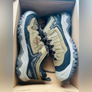 Keen Targhee IV Waterproof Hiking Shoes Men’s 10.5 New in Box 🔥